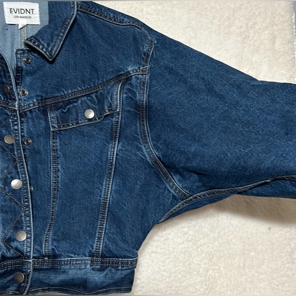 Evidnt Los Angeles Cropped Denim Jean Jacket Size Medium - Picture 5 of 8